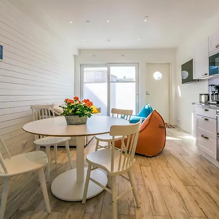 Surf And Turf In Appartement